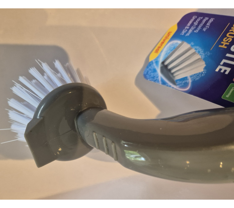 Small Stiff Dish Brush